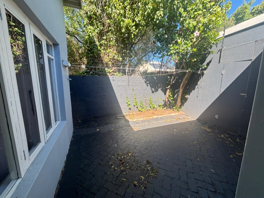 To Let 2 Bedroom Property for Rent in Claremont Western Cape